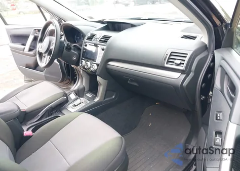 2018 Subaru Forester 2.5I Premium из США, поврежденный, VIN JF2SJAGC0JH547723